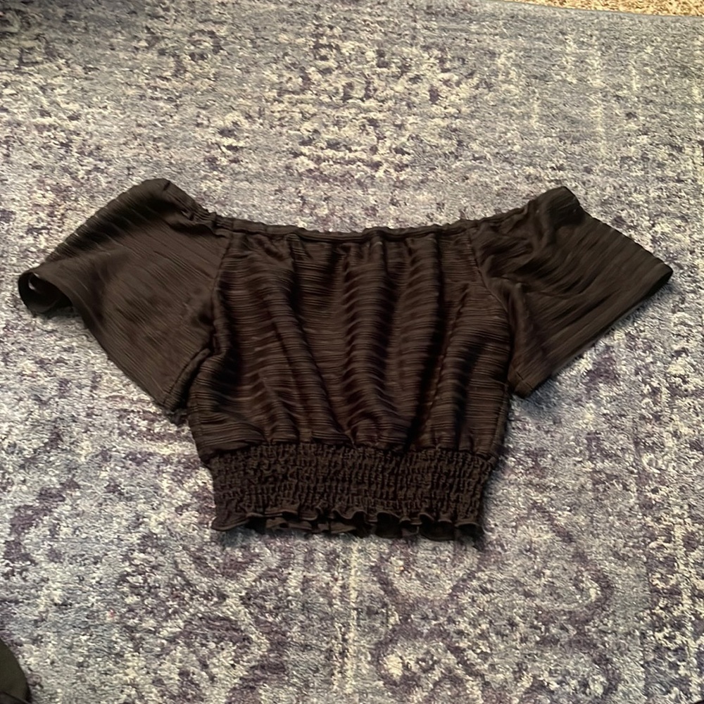 This has thicker nice material size medium